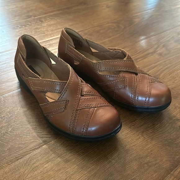 Clarks Cheyn Wale Mary Jane Tan Leather Loafer - Womens 9.5 / 9 1/2 new w/o box - Picture 2 of 7